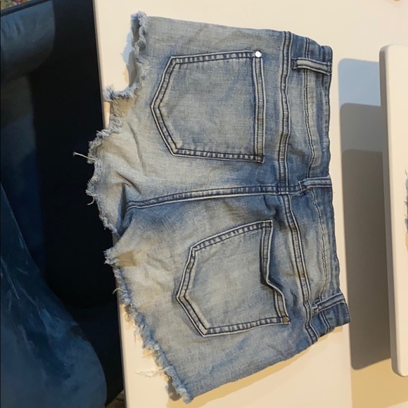 Lord & Taylor Jean shorts - Picture 3 of 4